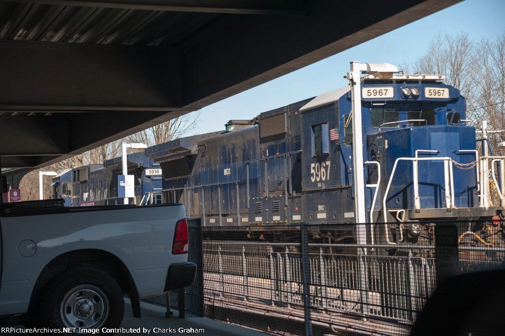 BERX 5967 speeding through the station